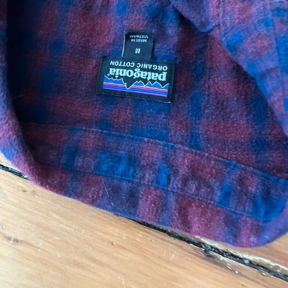 Sold - Picture 3 of 5